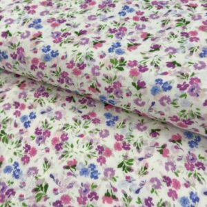 Dvojitá gázovina/mušelín Flower Michaela off white digital print - mušelín, mušelin, muselin latka, mušelin latka, gazovina, gázovina metráž, gazovina latka, gázovina, trojita gazovina, bambusový mušelín, latka muselin, bavlněný mušelín metráž, mušelín látka metráž, dvojita gazovina metraz, deka pre bábätko, letná deka pre bábätko, bambusova deka pre dieta, muselinova prikryvka, strikovana deka pre babatko, biela deka pre babatko, prikrývka pre bábätko